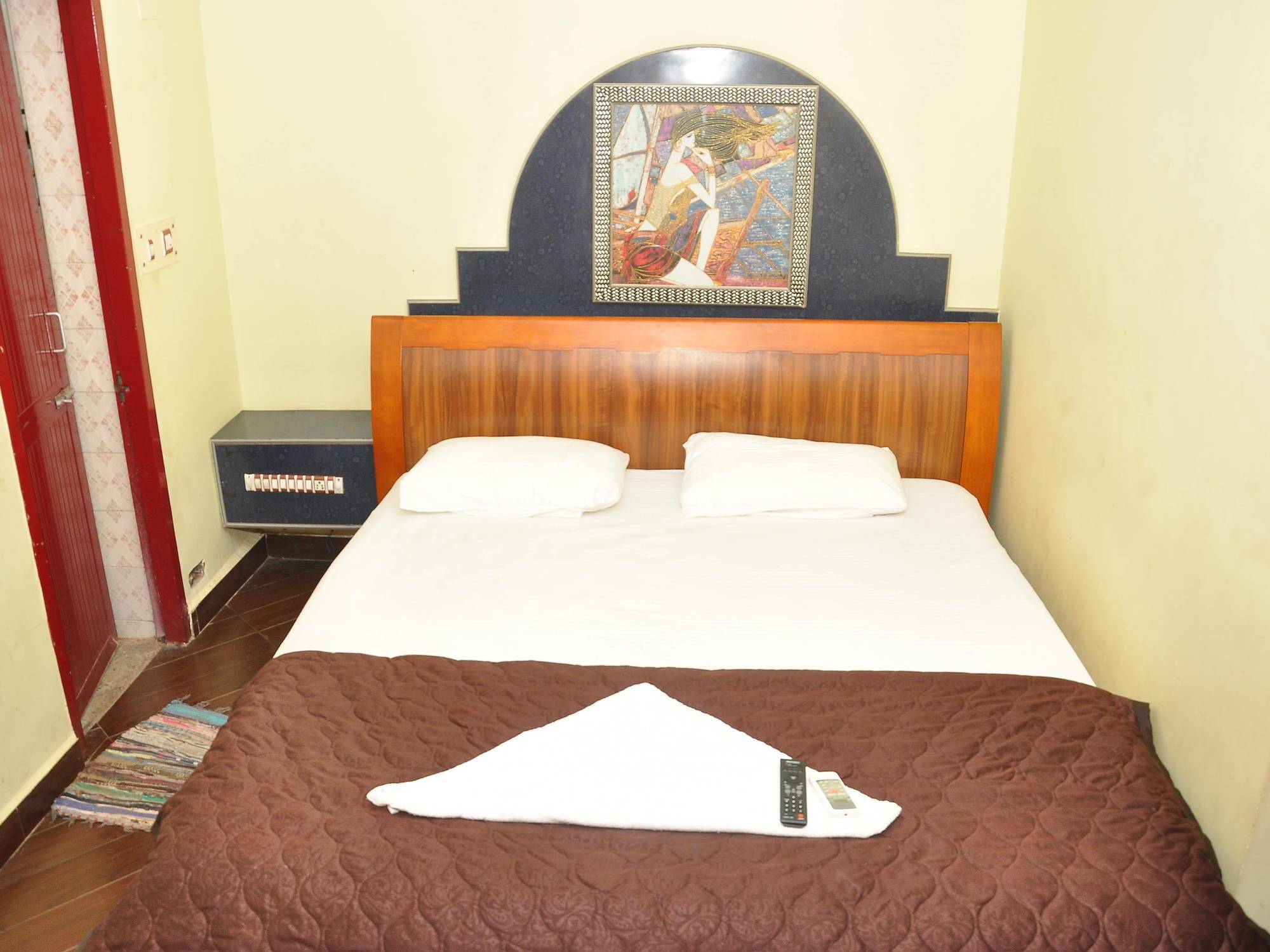 Hotel New Tamil Nadu Салем Екстериор снимка